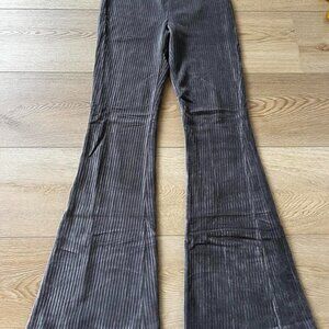 LONG Aerie Velour Corduroy Ribbed Flare Pant size Medium Long